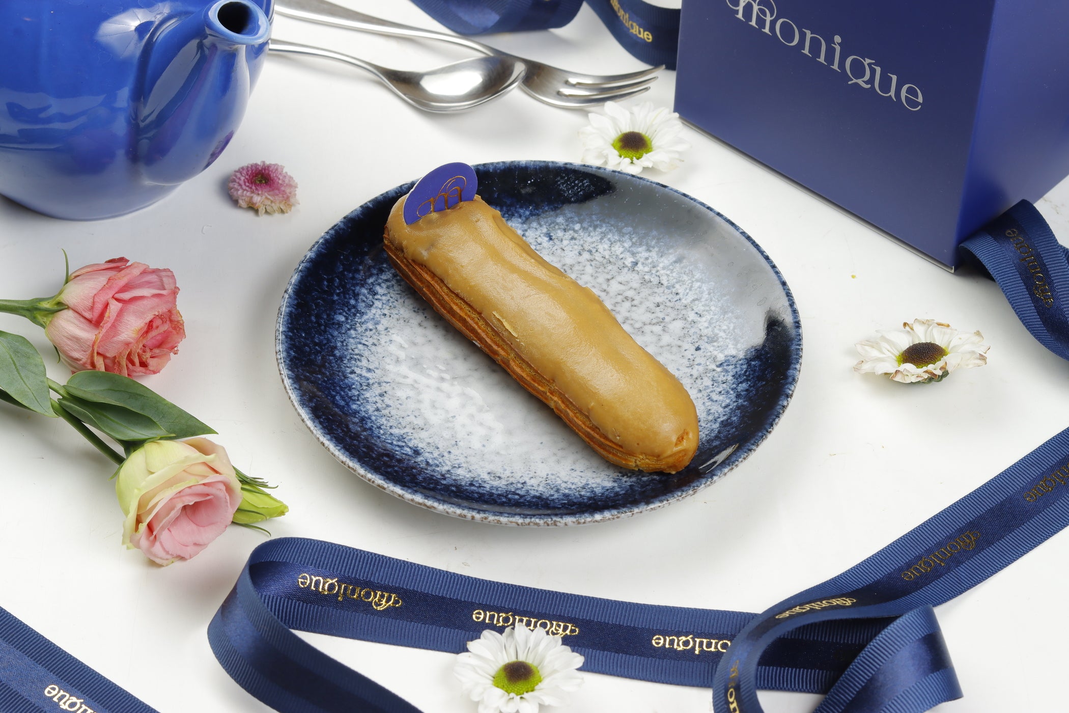 Les Éclairs