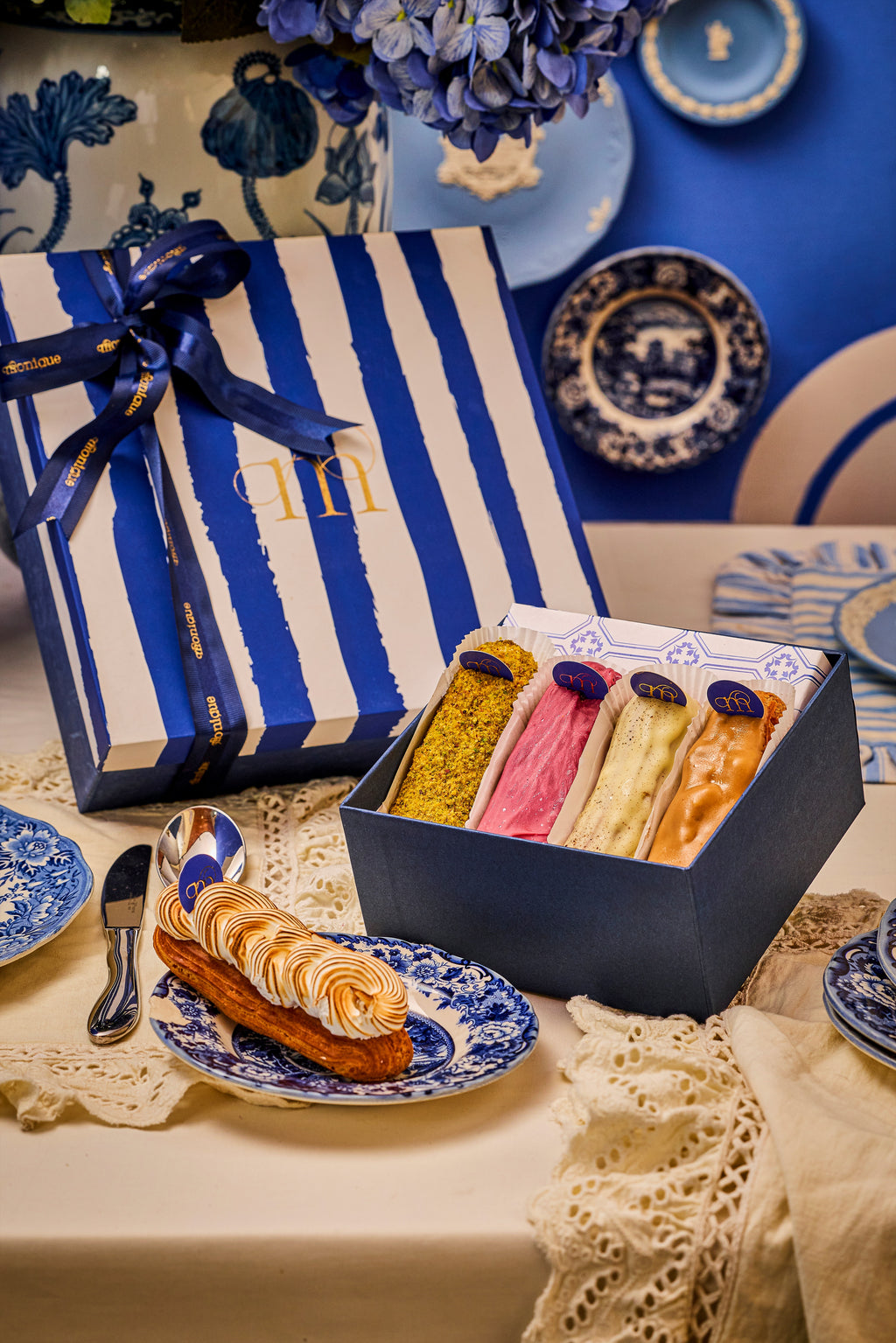 Les Éclairs